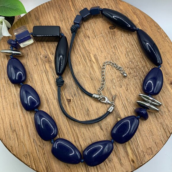 Chico's Classic Navy Blue Lucite Beads Silver Tone Clear Square Long Necklace - Picture 3 of 6